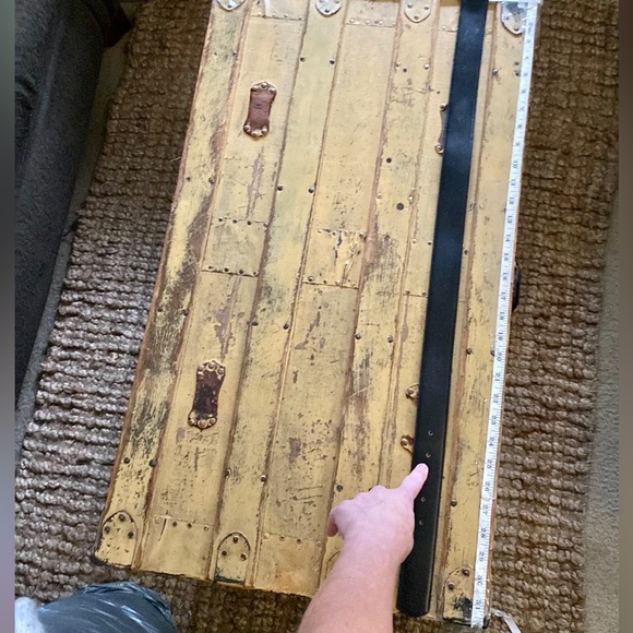 VINTAGE R&R BLACK LEATHER BELT GOLD HARDWARE BUCKLE LEATHER BELT S - Picture 14 of 16